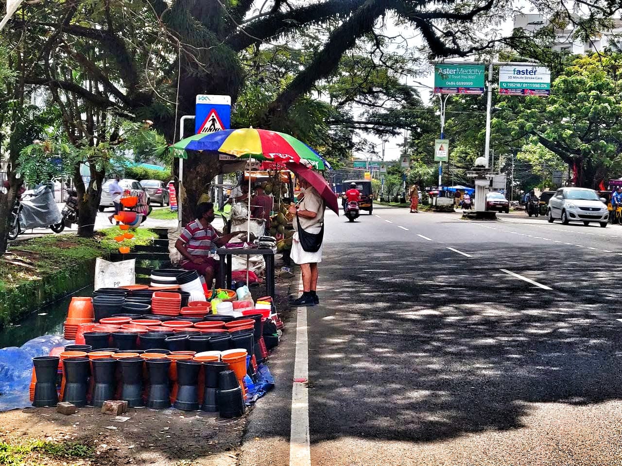 THE HIGH COURT SAYS - NO STREET VENDING WITHOUT PERMISSION