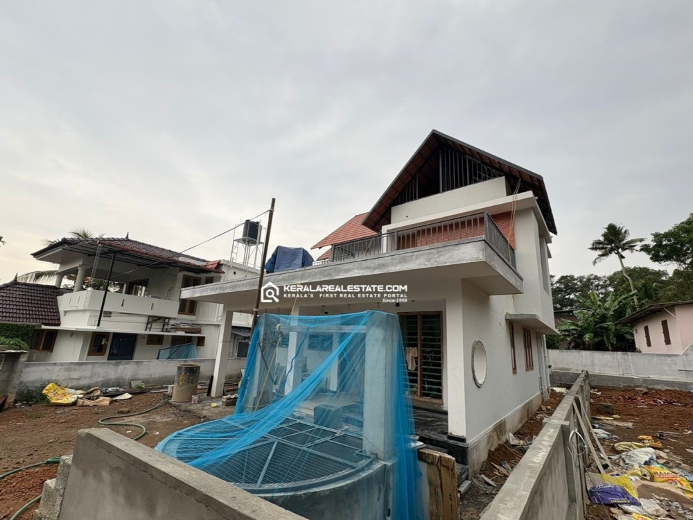 FULLY FURNISHED 4 BHK HOUSE FOR SALE NEAR VADAVATHOOR, KOTTAYAM