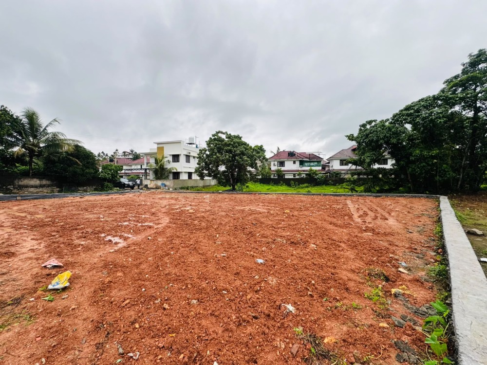Land for Sale in Kollamkudimugal, Ernakulam