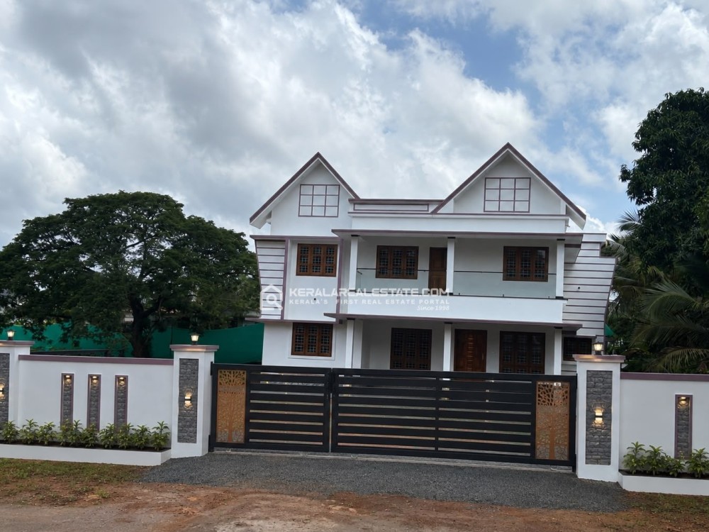 NEW SEMI-FURNISHED 4 BHK HOUSE FOR SALE IN MANNANAM, KOTTAYAM