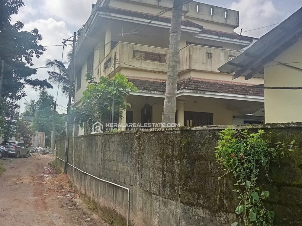 4 BHK INDEPENDENT HOUSE FOR SALE IN THENGODU, KAKKANAD, ERNAKULAM