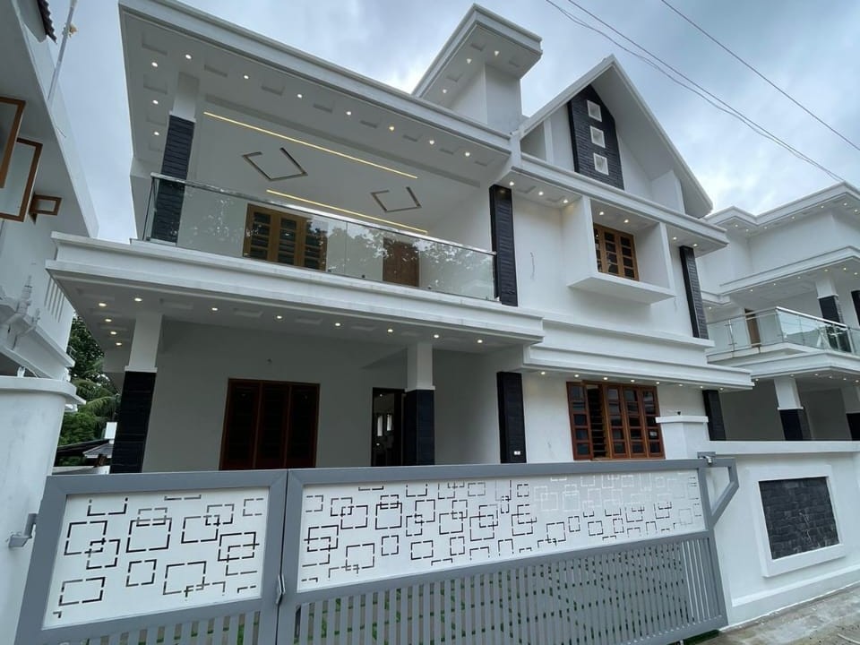 4 BHK House for Sale in Kizhakkambalam, Ernakulam 