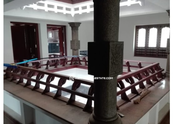 Traditional Nalukettu Styled House for Sale in Vadanappally, Thrissur