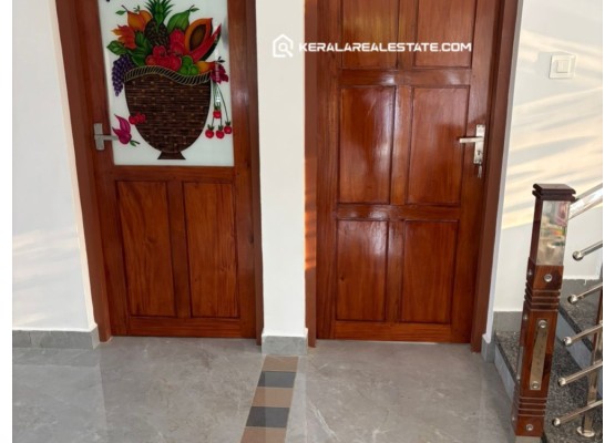 New House for Sale in Puthencruz, Ernakulam