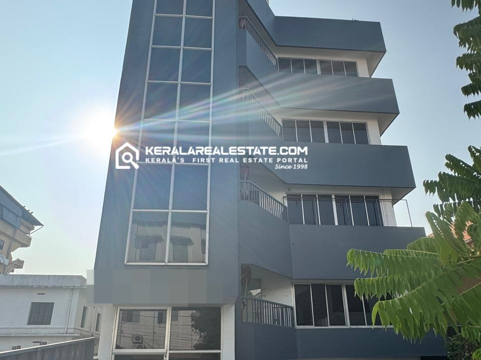 Prime Commercial Space for Rent in Kacheripady, Ernakulam 