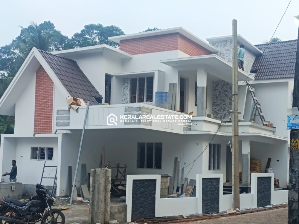 House for Sale in Adichira, Kottayam 