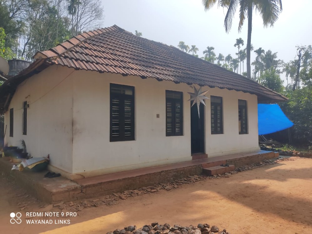 West-Facing Plot with 4 BHK House for Sale in Vattathani, Wayanad