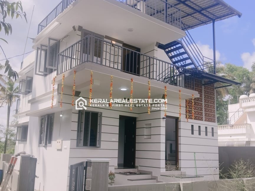 House for Sale/ Rent in Kakkanad, Ernakulam 