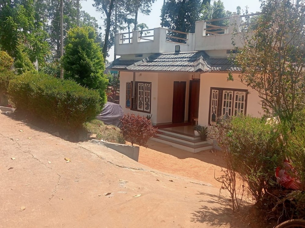 House in 10 Cents for Sale in Mepadi, Wayanad
